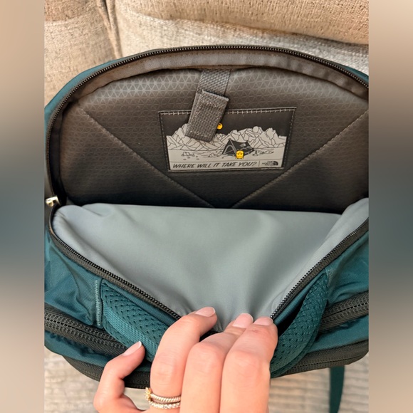 THE NORTH FACE RECON BACKPACK 30L - Picture 9 of 10